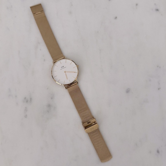 Daniel Wellington Gold and White Women\'s Watch main image 7